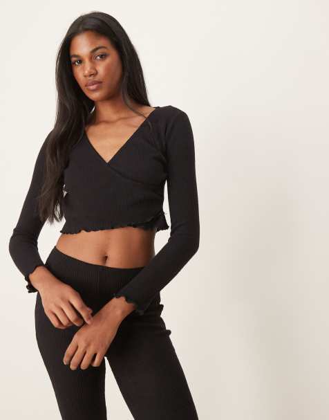 New Look - Geribbelde loungetop met overslag in zwart, deel van co-ord set - view 1