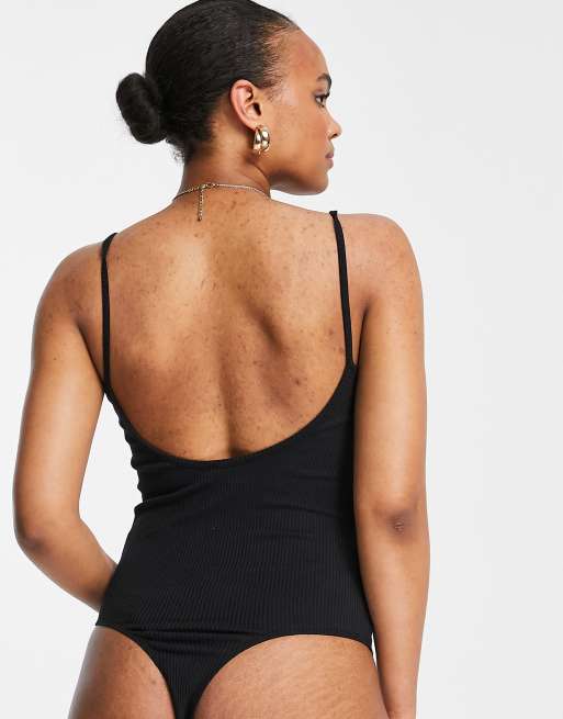 New Look – Gerippter Body in Schwarz mit Trägern, 2 von 4
