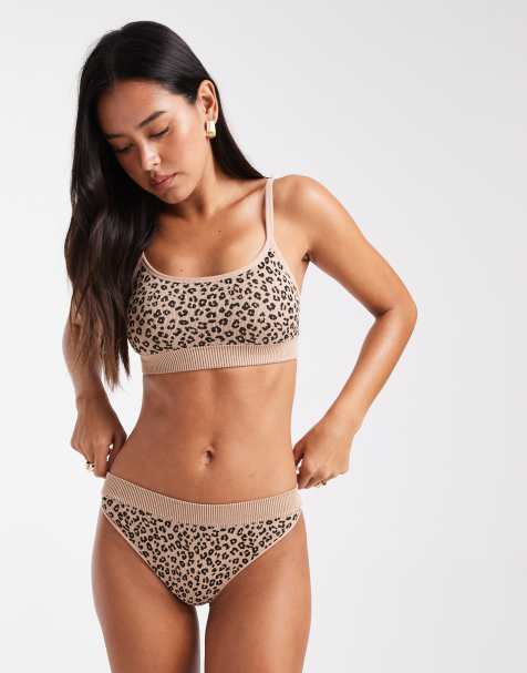 New Look – Gerippter, nahtloser Tanga mit Leopardenmuster - view 1