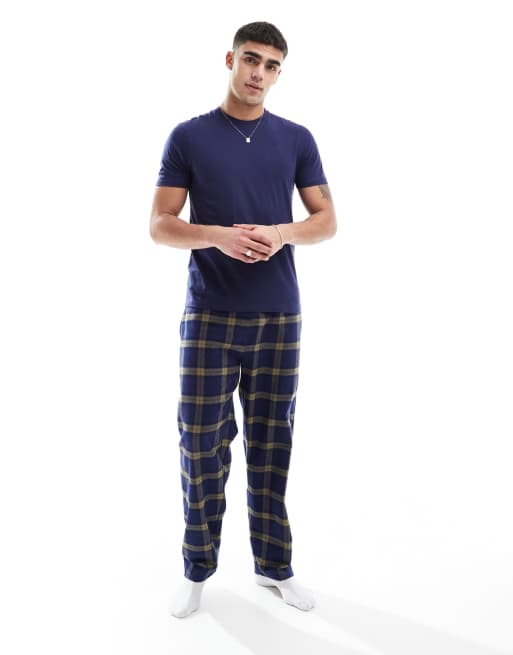 New Look - Geruite pyjama set met T-shirt in marineblauw