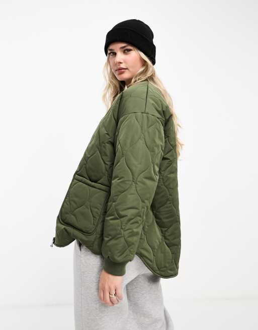 New Look – Gesteppte Bomberjacke in dunklem Khaki ASOS