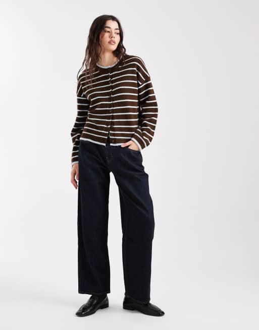 New Look - Gestreept vest met ronde hals in donkerbruin, 3 van 4