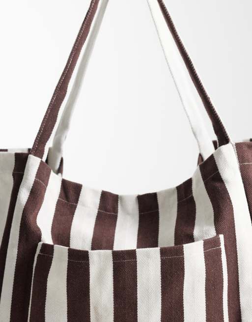New Look gestreepte ruime tote tas in bruin, 3 van 4