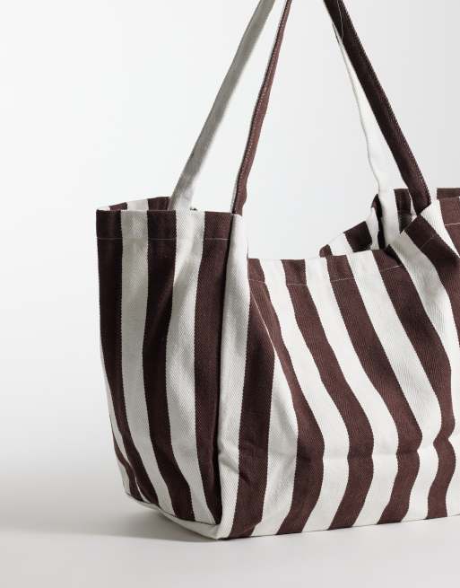 New Look gestreepte ruime tote tas in bruin, 4 van 4