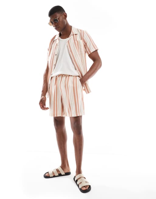 New Look - Gestreepte short van linnenmix in stone, deel van co-ord set 