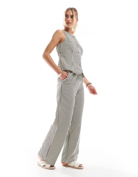 New Look – Gestreiftes Set in Schwarz, aus Weste und Hose - view 1