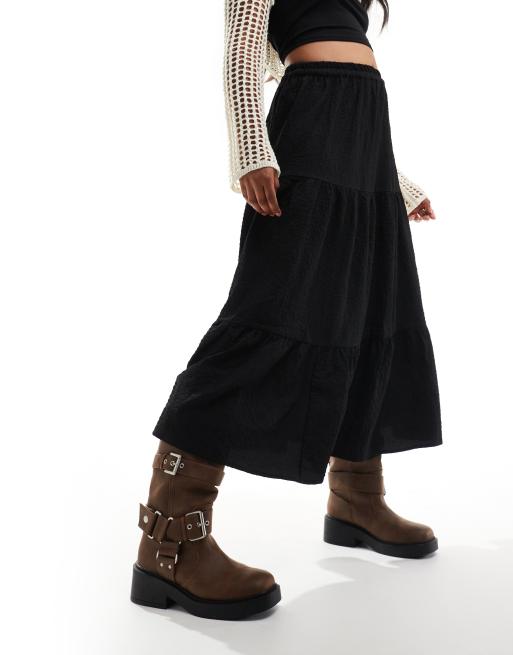 New Look – Gestufter Midirock in Schwarz