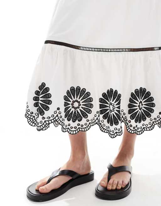 New Look – Gestufter Midirock in Weiß mit geblümtem Saum, 5 von 5