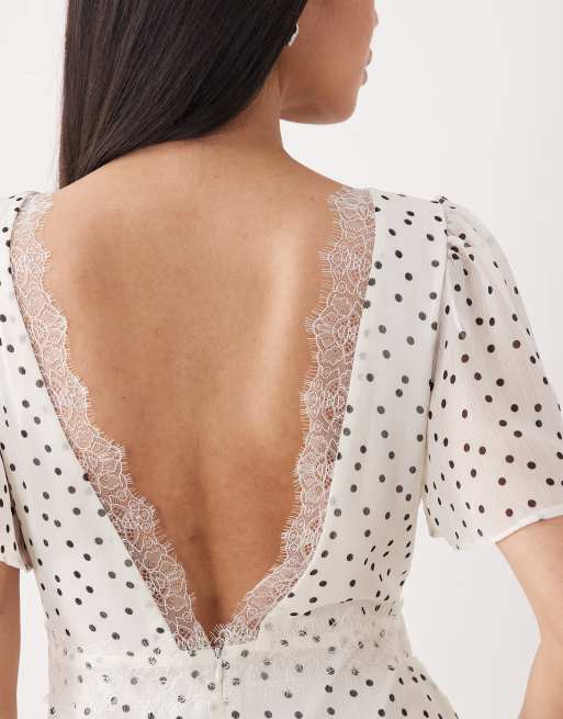 New Look – Gestuftes Chiffon-Maxikleid in Cremeweiß mit Polka Dots, 3 von 4