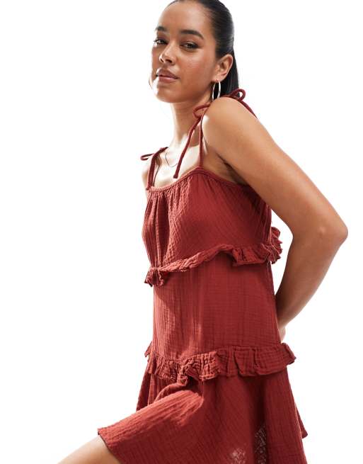 New Look – Gestuftes Mini-Sommerkleid in Burgunderrot