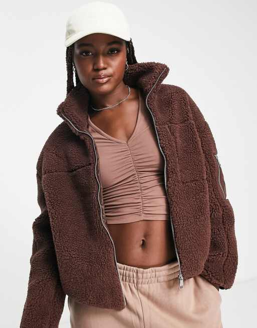 New Look - Giacca in pile borg marrone con zip lunga