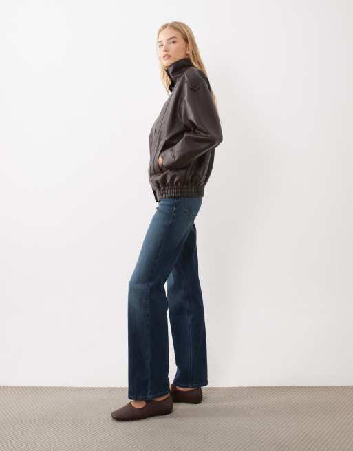 New Look giacca in similpelle oversize con collo a imbuto marrone scuro, 2 di 4