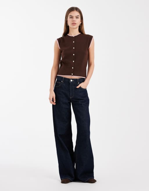 New Look - Gilet in maglia marrone con bordi a contrasto, 2 di 4