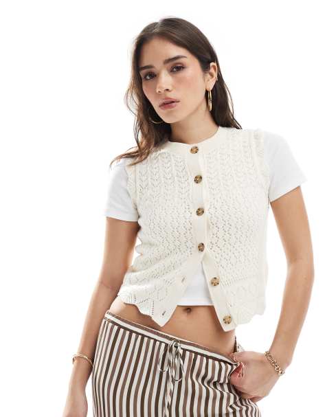 New Look - Gilet met stiksels en knopen in crème - view 1