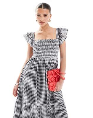 New Look gingham frill sleeve tiered midi dress in black