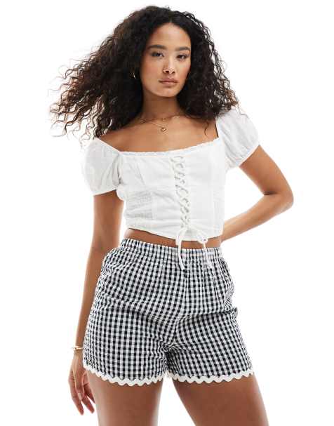 New Look gingham pull on short in black - view 1