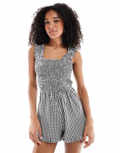 New Look gingham strappy playsuit in black - view 1