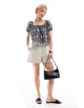 [New Look] New Look gingham tiered milkmaid top in black 12 Black pattern