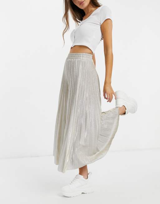 Glitter pleated hotsell skirt new look