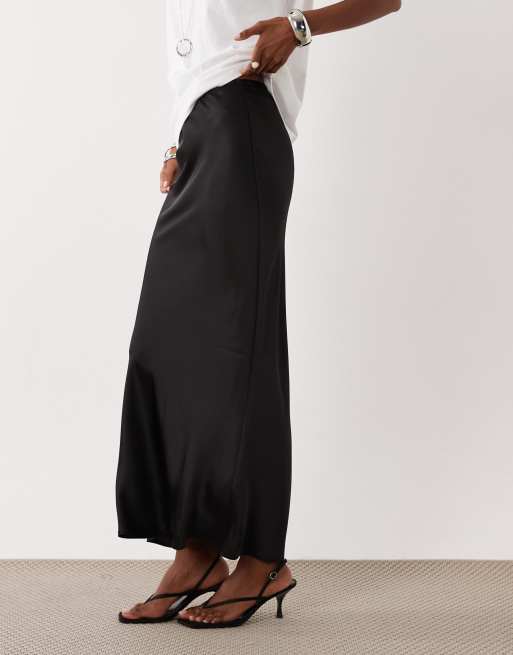 New Look gonna maxi sbieca in satin nero, 5 di 5