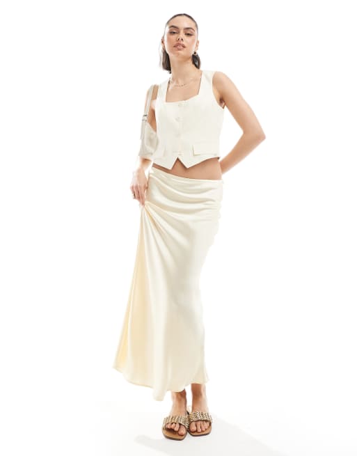 New Look - Gonna midi in raso giallo burro con taglio sbieco