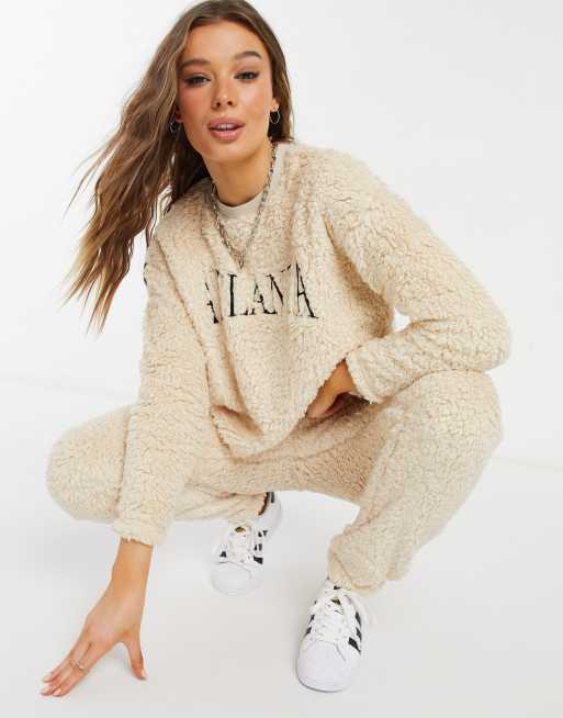 New Look – Gräddvita mjukisbyxor i teddy, del av set