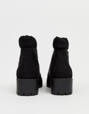 grosses bottines noires
