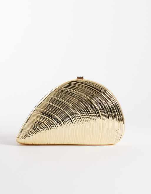 New Look – Hartschalen-Clutch mit Muschel-Design in Gold, 4 von 4