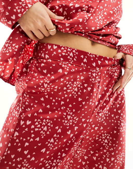 New Look heart print satin revere pants set in red, 3 of 4