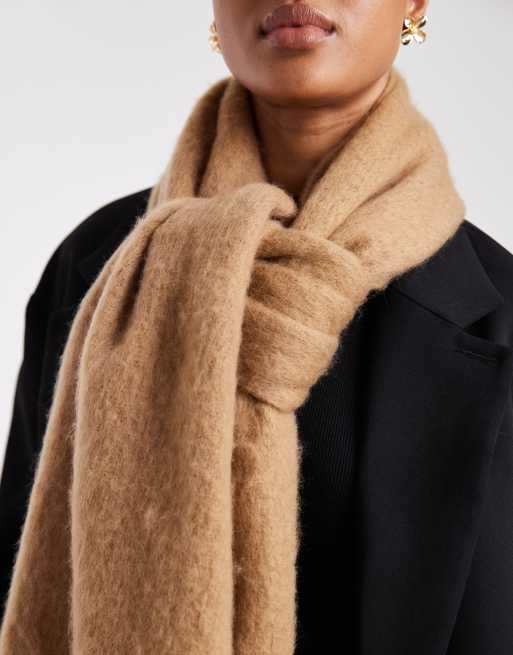 New Look heavyweight scarf in camel, 2 of 3