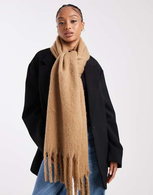 New Look heavyweight scarf in camel, 3 of 3