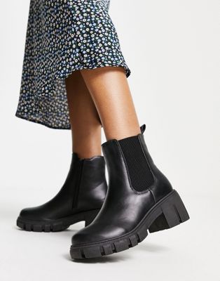 New Look heeled chunky chelsea boot in black