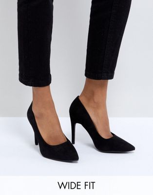 New Look heeled court shoes in black | ASOS