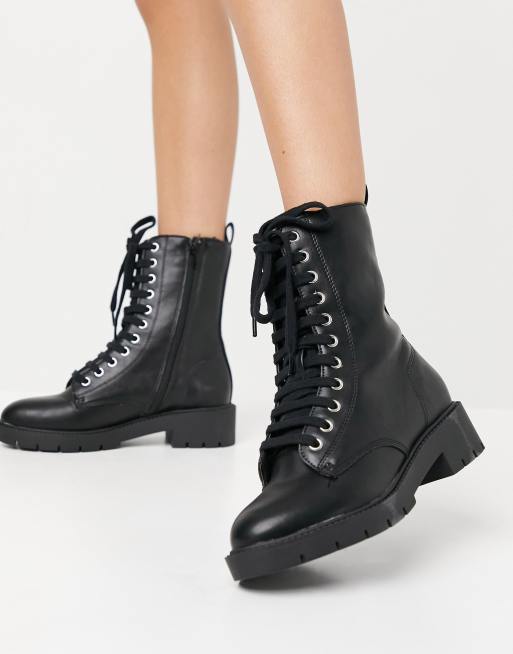 Flat high 2025 ankle boots