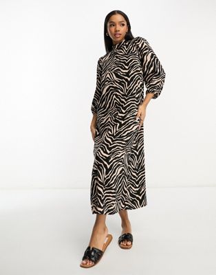 New Look High Neck 3/4 Sleeve Midi Dress In Zebra Print-black