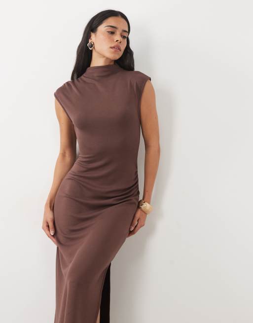 New Look high neck ruched sleeveless midi dress in brown, 2 of 4