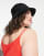 Thumbnail 3 van 4