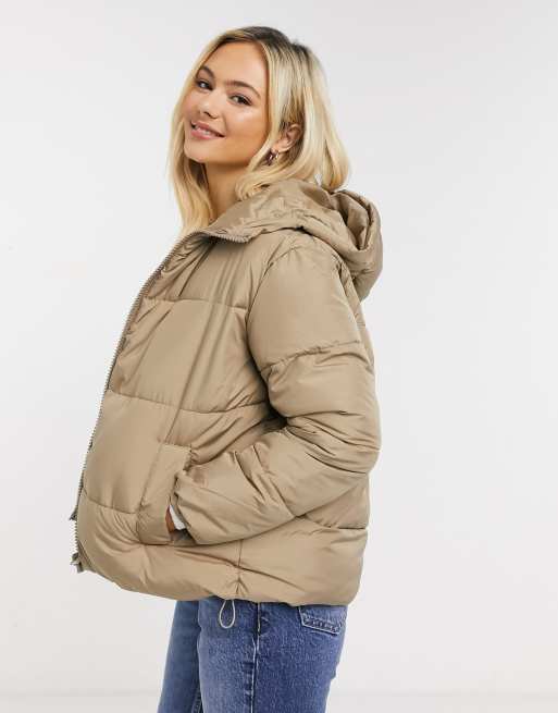 Boxy puffer best sale jacket with hood