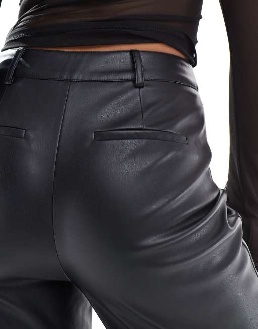 New Look – Hose in Schwarz aus Kunstleder mit weitem Bein, 5 von 5