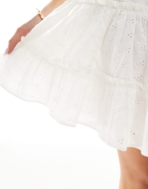 New Look - Hvid rara-mininederdel med broderi, 4 af 5
