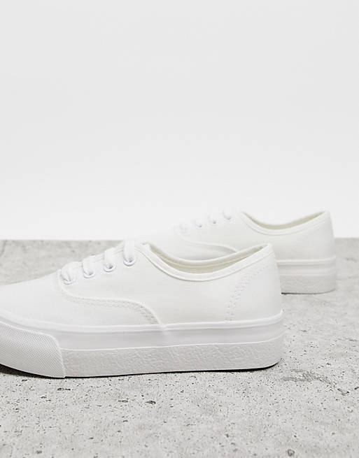 New - Hvide sneakers med snørebånd | ASOS