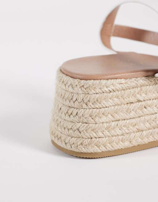 New Look - Hvide vævede flatform-sandaler, 4 af 4