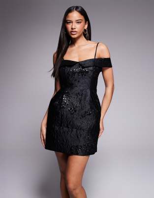 New Look - Jacquard-Minikleid in Schwarz mit Carmen-Ausschnitt