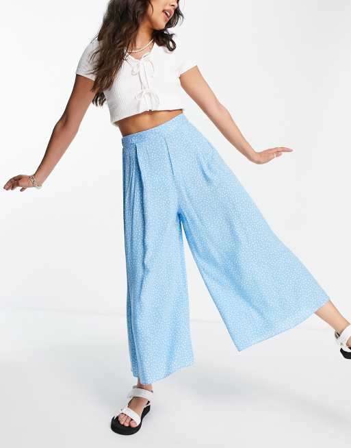 New Look - Jaren 70 broek met wijde pijpen en hoge taille in blauw met polkadots