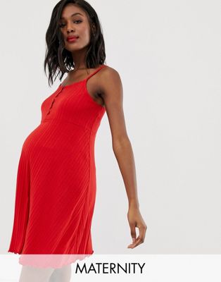 New Look – Jaskrawo czerwona sukienka ciążowa z prążkowanej tkaniny z  zapięciem na guziki | ASOS