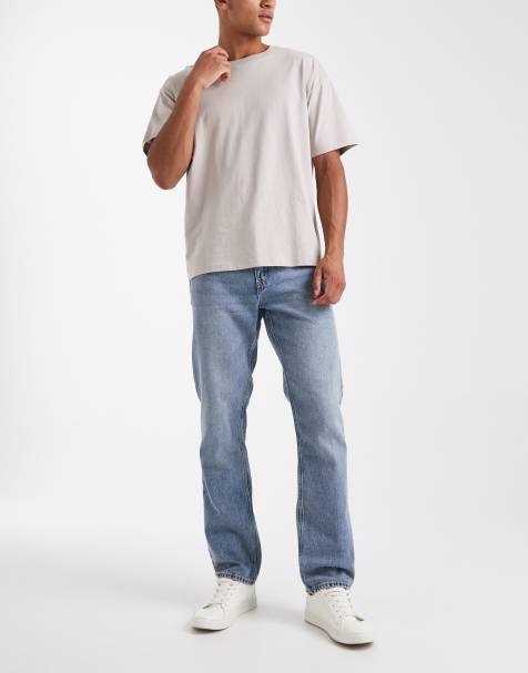 New Look straight fit jeans in lightwash blue