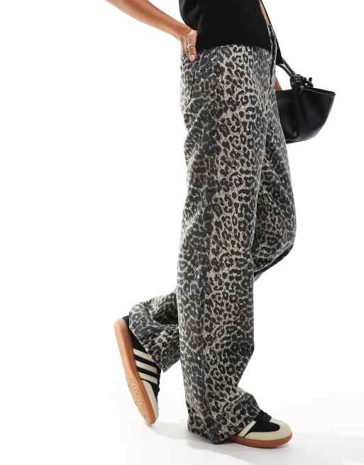 New Look - Jeans a fondo ampio con stampa leopardata, 3 di 5