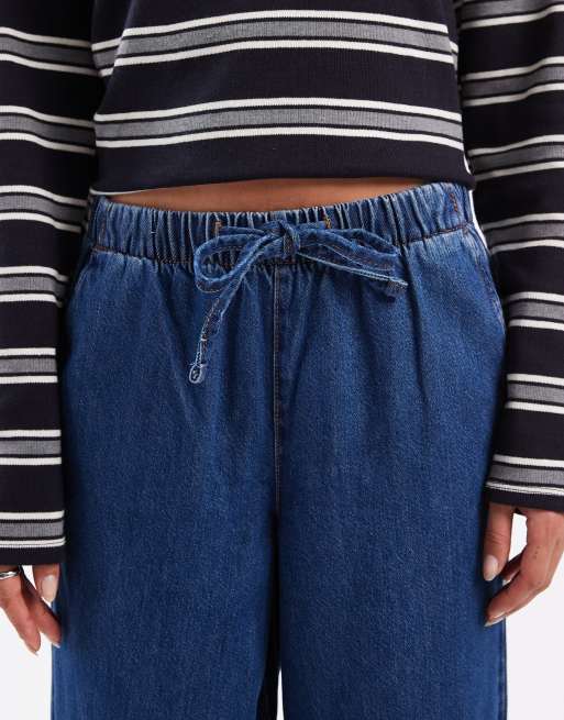 New Look – Jeans zum Überziehen in Blau mit weitem Beinschnitt, 4 von 5