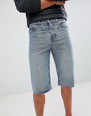 New Look – Jeansshorts med råskuren kant-Marinblå