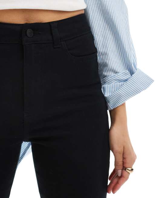 New Look Jenna lift and shape skinny jeans in black, 2 of 5